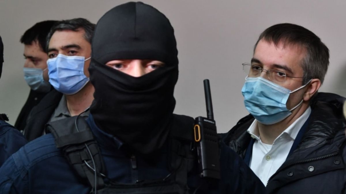 Ex-deputații Sergiu Sîrbu și Vladimir Vitiuc, rămân în izolatorul CNA pentru încă 30 de zile