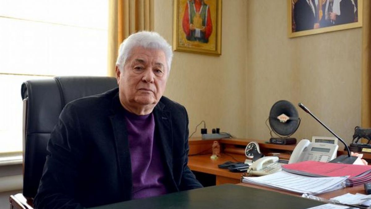Ex-președintele Vladimir Voronin, desemnat omul secolului alături de Valentina Rusu-Ciobanu și Nicolae Botgros