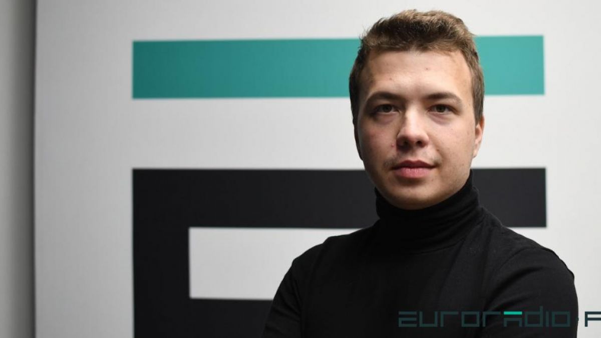 Ex-redactorul șef al canalului de Telegram NEXTA, reținut pe aeroportul din Minsk. Acesta este pasibil de pedeapsa cu moartea, fiind acuzat de terorism