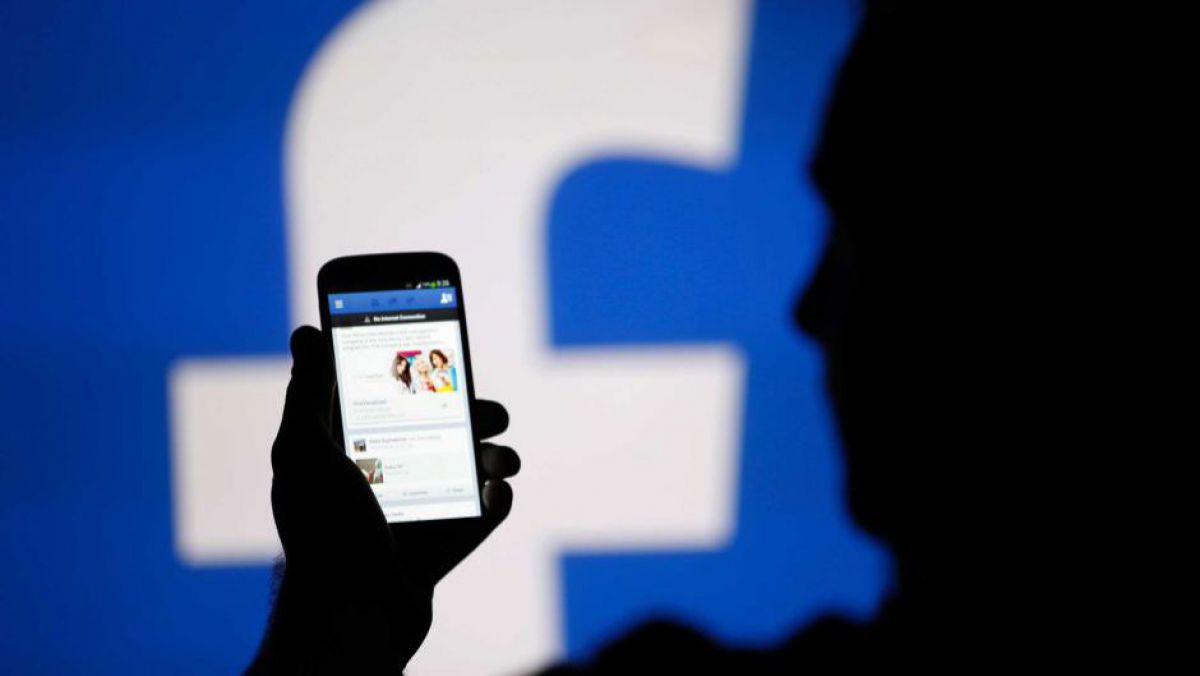 Facebook, părăsit de adolescenţi