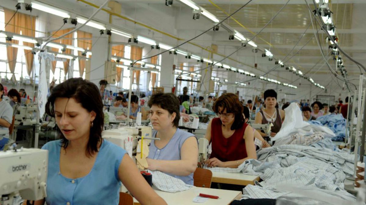 Facultățile de textile din Iași și Chișinău au semnat un acord de colaborare