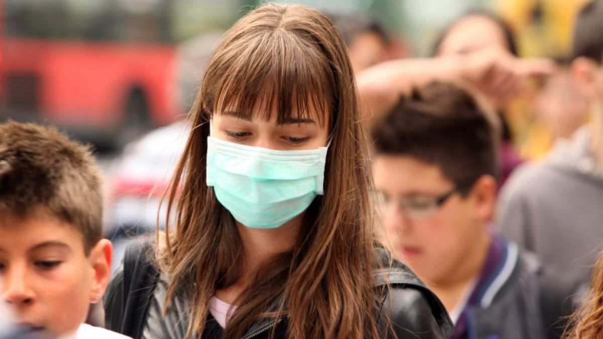 Fiecare al doilea moldovean nu poartă masca de protecție sau nu o face corect. Peste 230 de persoane au fost documentate