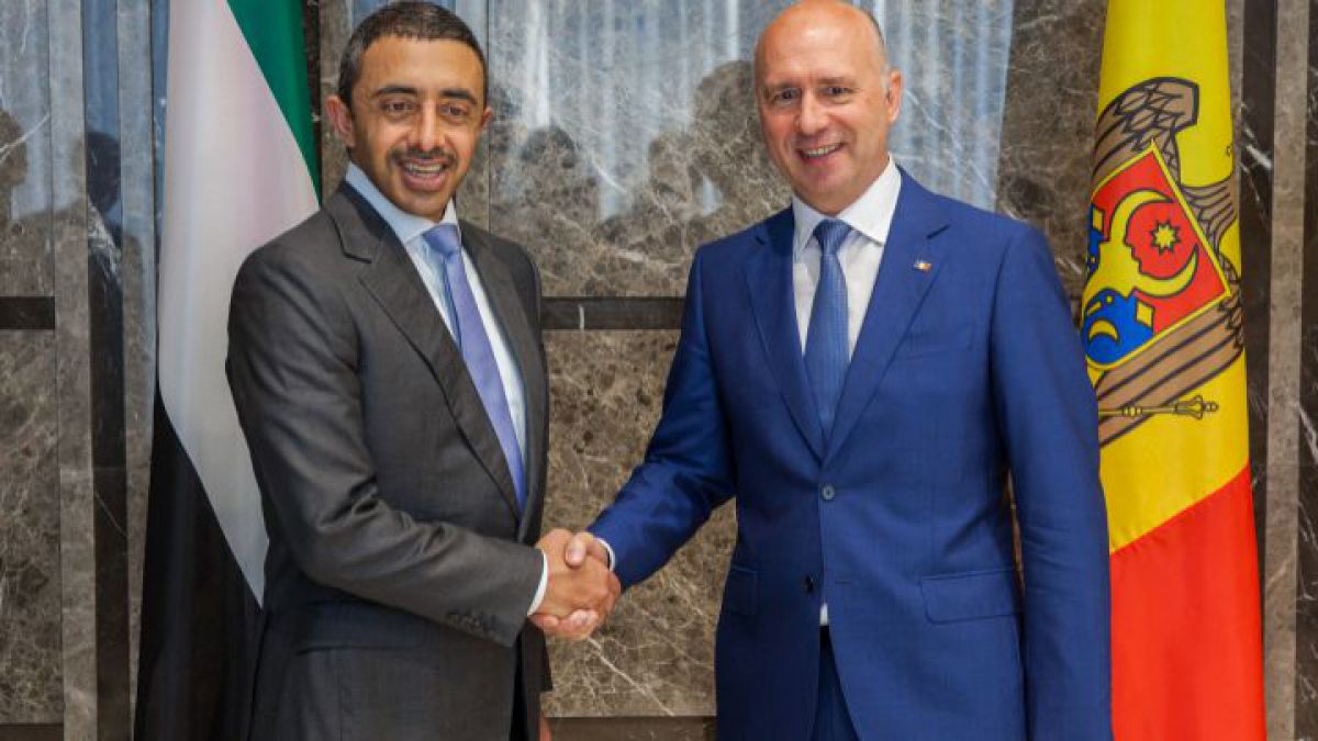 Filip cheamă companiile din Emiratele Arabe să privatizeze Moldtelecomul și Air Moldova