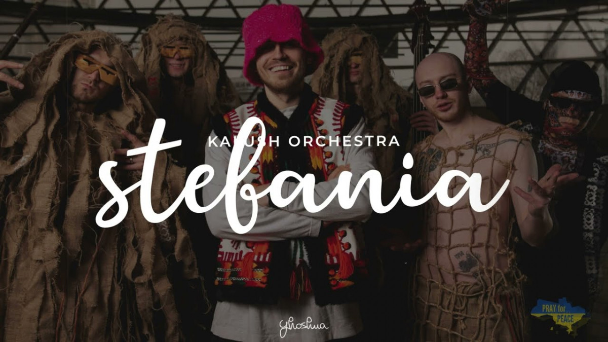 Filmat în plin război, printre ruine. Câștigătoarea Eurovision Kalush Orchestra a lansat videoclipul piesei „Stefania” (VIDEO)