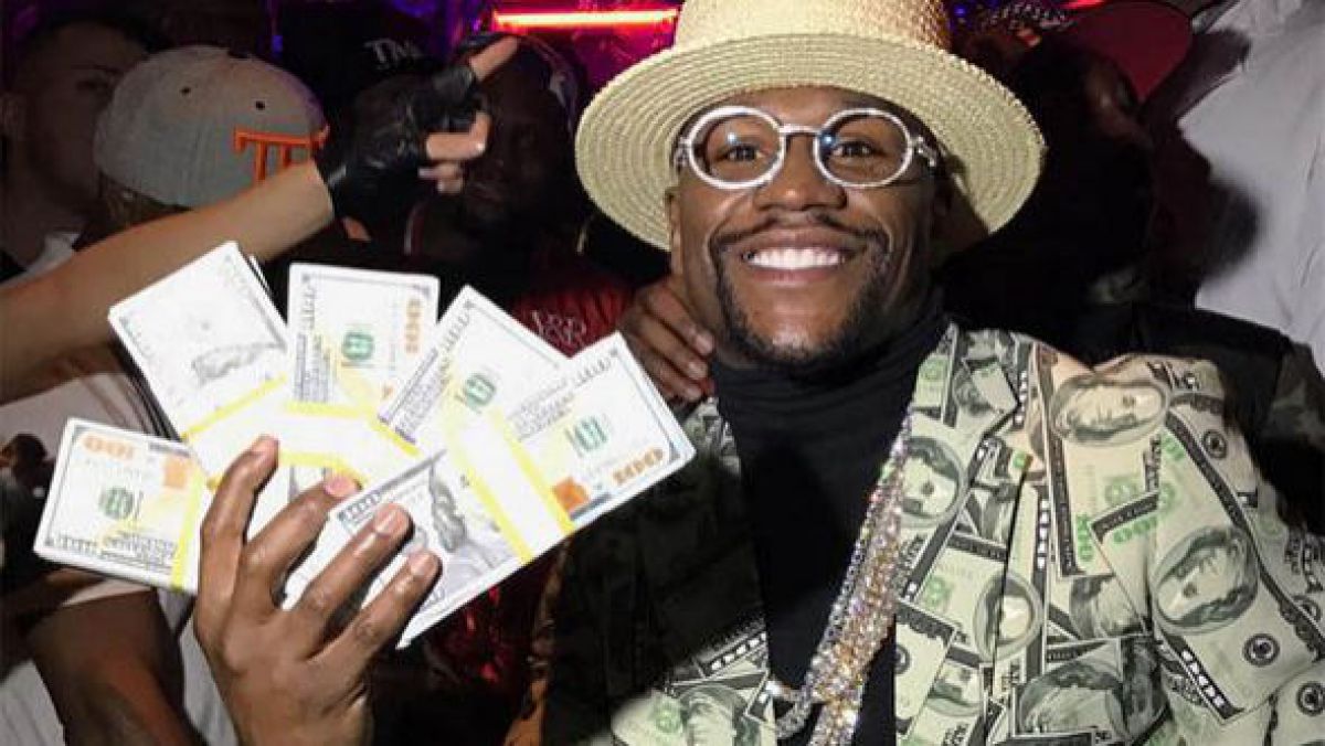 Floyd Mayweather intră în clubul atleților miliardari în urma meciului disputat cu McGregor