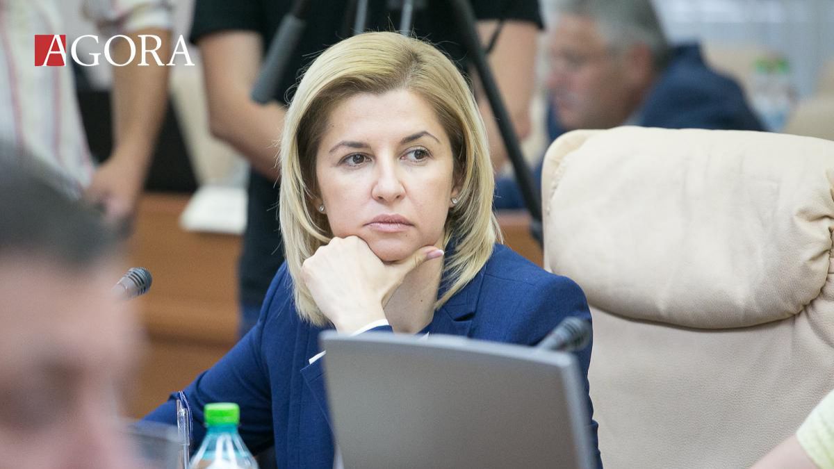FOCUS. Bașcanul Găgăuziei, supărat foc pe Ministerul Educației: Cu ce cadou a venit azi la Guvern