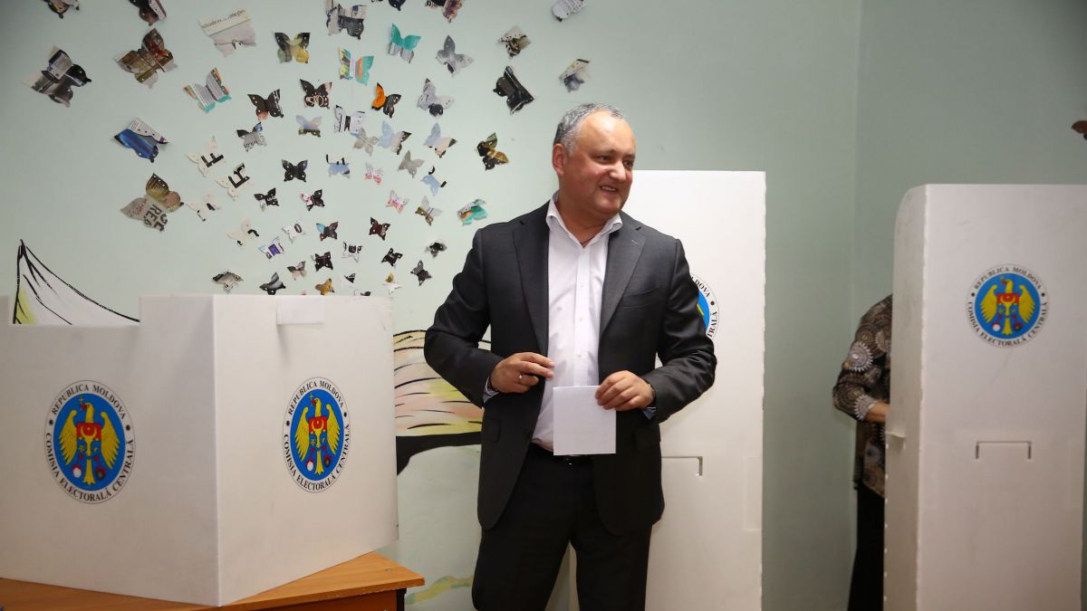 FOCUS. Igor Dodon, lăsat singur în fața camerelor: Prima doamnă a refuzat să stea alături de el după exprimarea votului