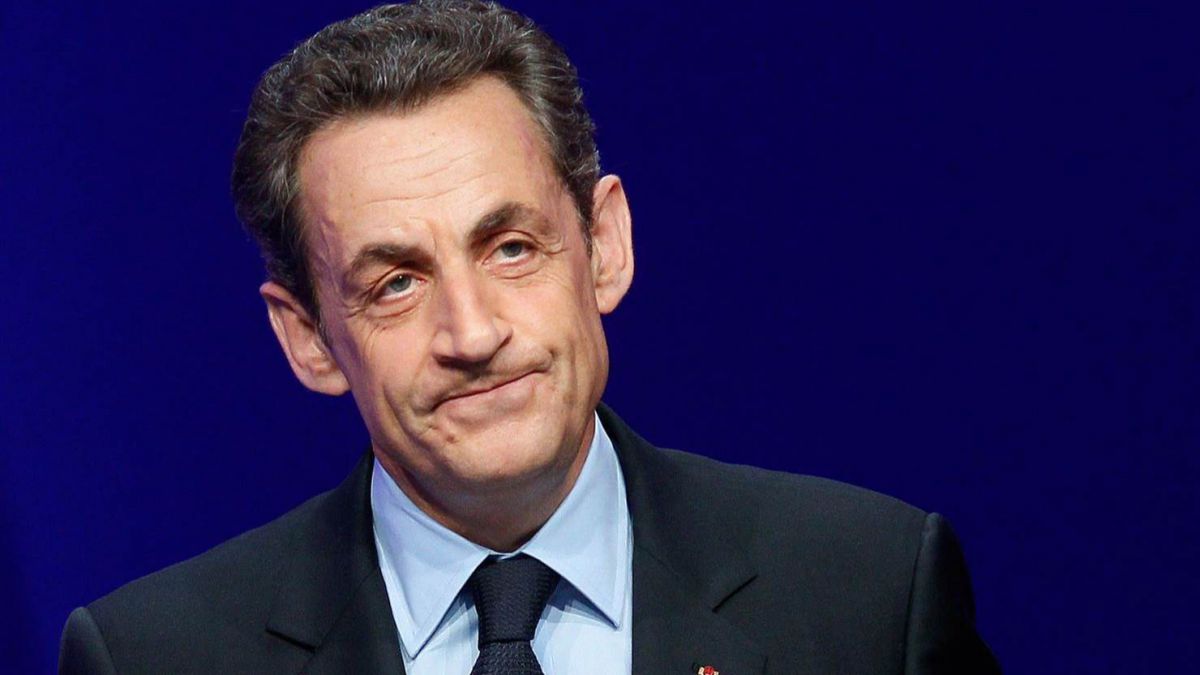 Fostul președinte al Franței, Nicolas Sarkozy, a fost reținut