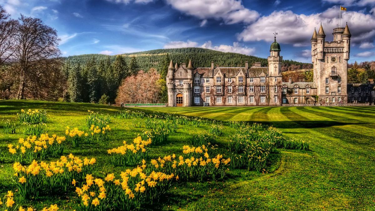 FOTO. Ce trebuie să știi despre reședința de vară a reginei - castelul Balmoral din Scoția