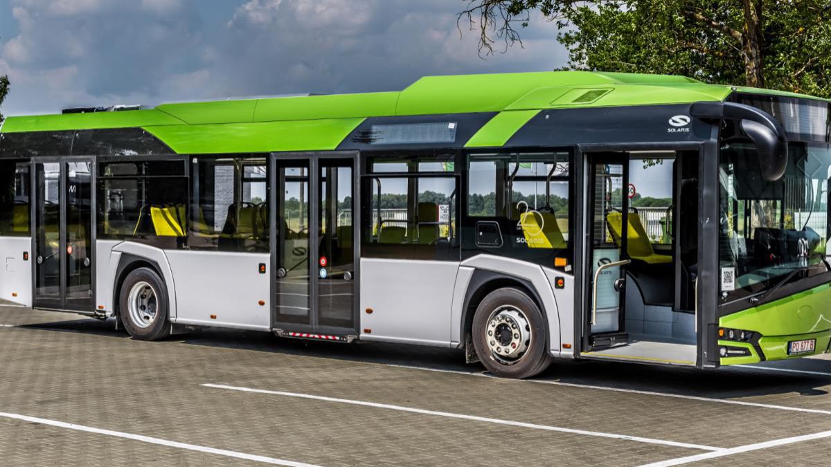 Clujul, primul oraș din România în care vor circula autobuze electrice, dotate cu Wi-Fi