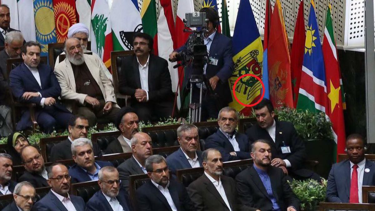 FOTO. Drapelul RM, profanat din nou în cadrul vizitei lui Dodon în Iran