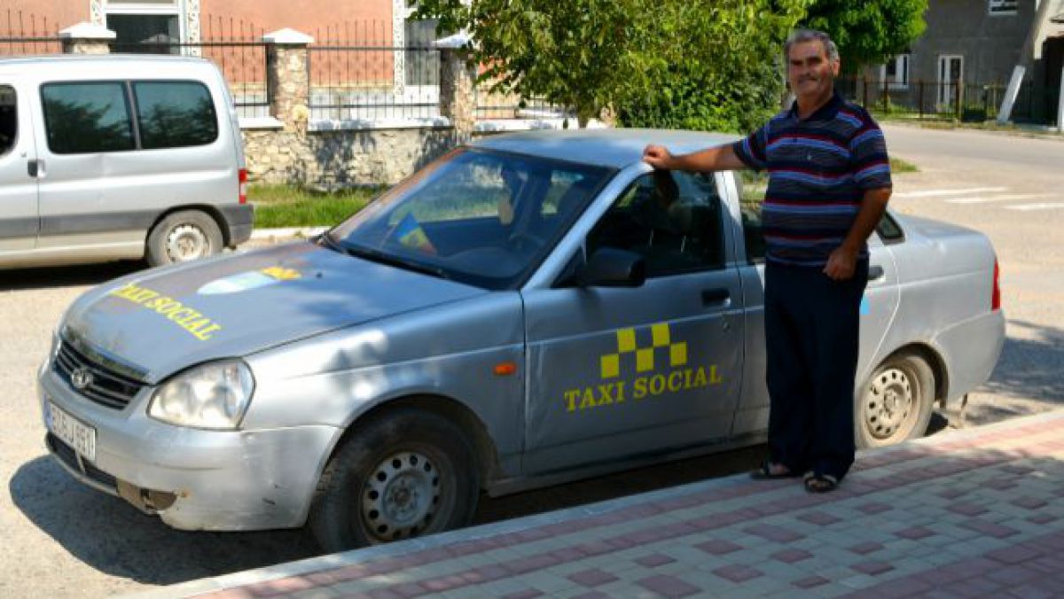 FOTO. Localități exemplu: În orașul Edineț și alte sate învecinate a fost lansat serviciul de taxi social