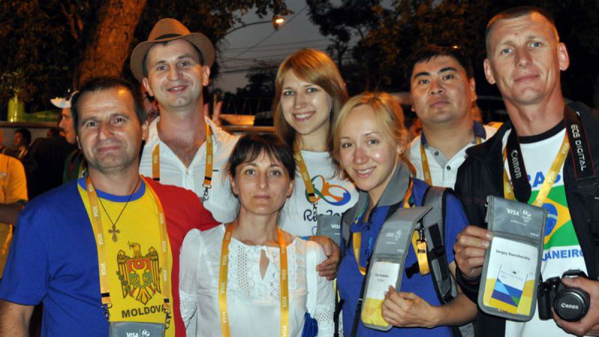 FOTO. O familie de moldoveni a asistat la ceremonia de inaugurare RIO 2016
