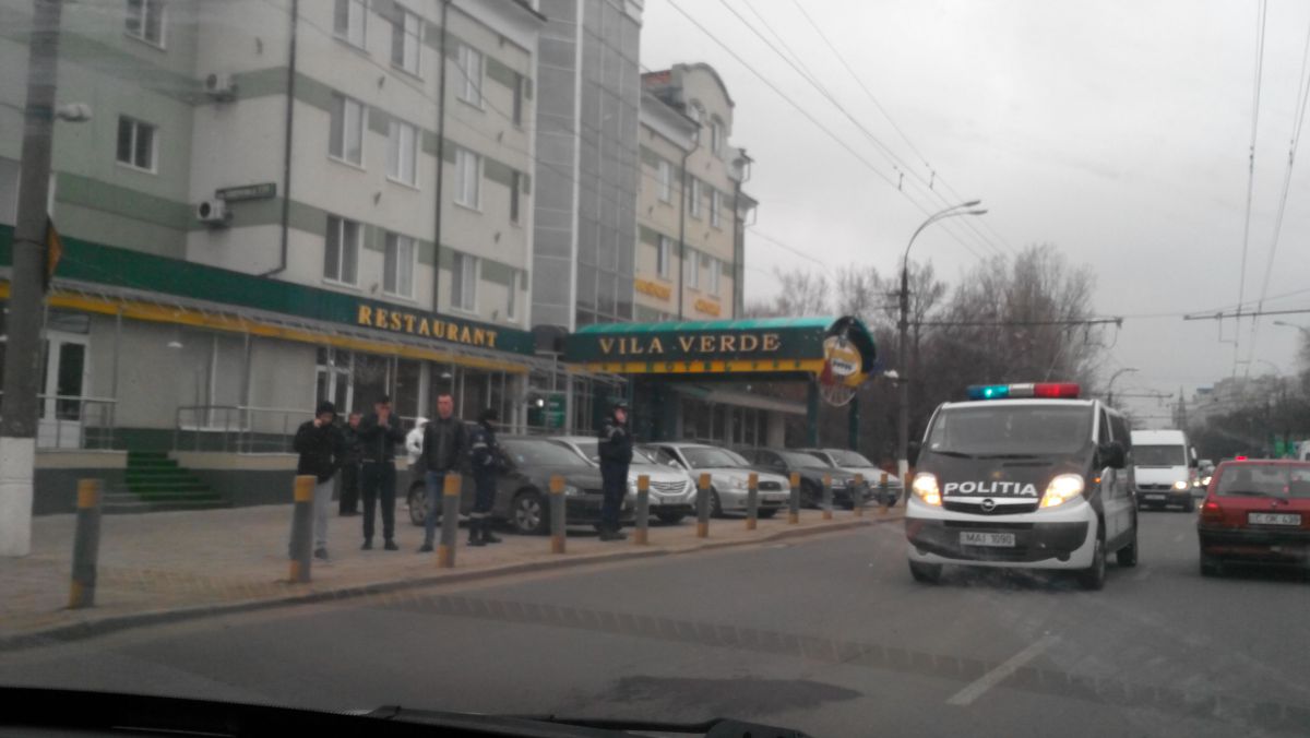 FOTO. O fetiță de 9 ani a fost strivită pe o trecere de pietoni, în drum spre școală