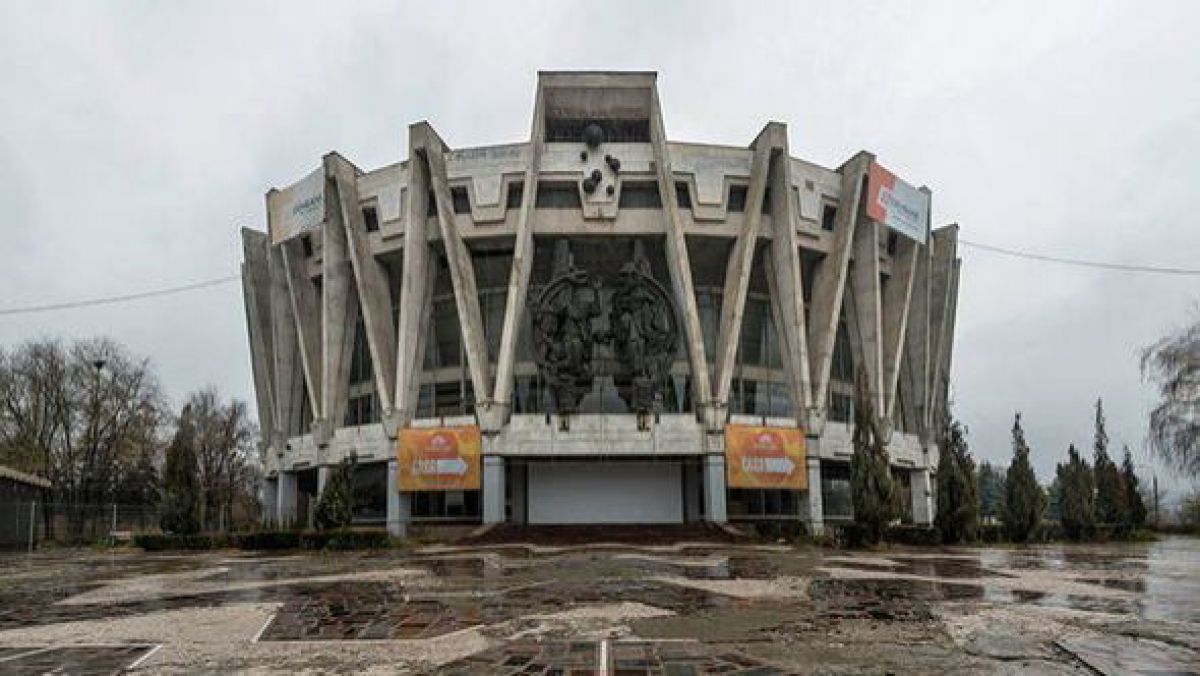 FOTO. O publicație britanică se arată îngrozită de starea Circului din Chișinău