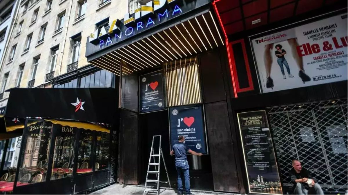 Franța: Guvernul a anunţat redeschiderea cinematografelor şi a stadioanelor