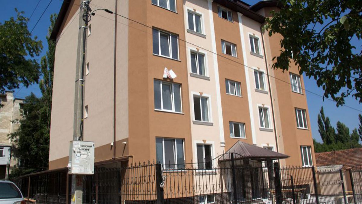 AUDIO. Șef de direcție la Primăria Capitalei, proprietar al unui bloc de locuit cu 10 apartamente
