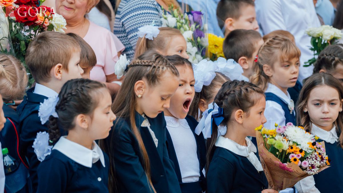 GALERIE FOTO. Așa a fost 1 septembrie la Liceul Gheorghe Asachi din Capitală