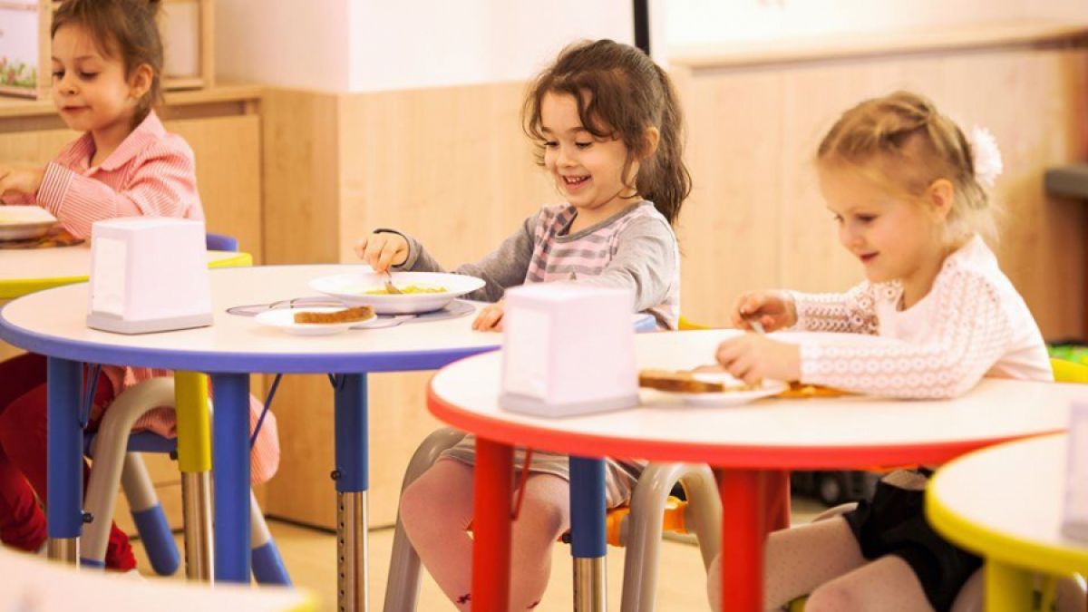  Grădinițele și școlile ar urma să se redeschidă la 1 septembrie. Propunerea va fi examinată de CNESP