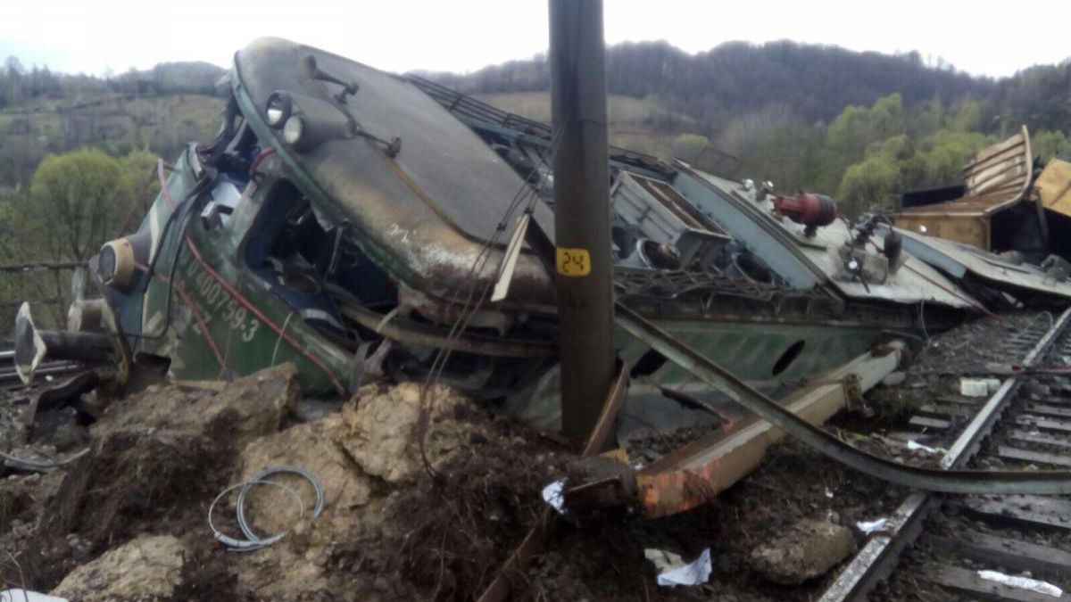 Grav accident de tren în Turcia: 24 de persoane au murit, iar peste 120 au fost rănite