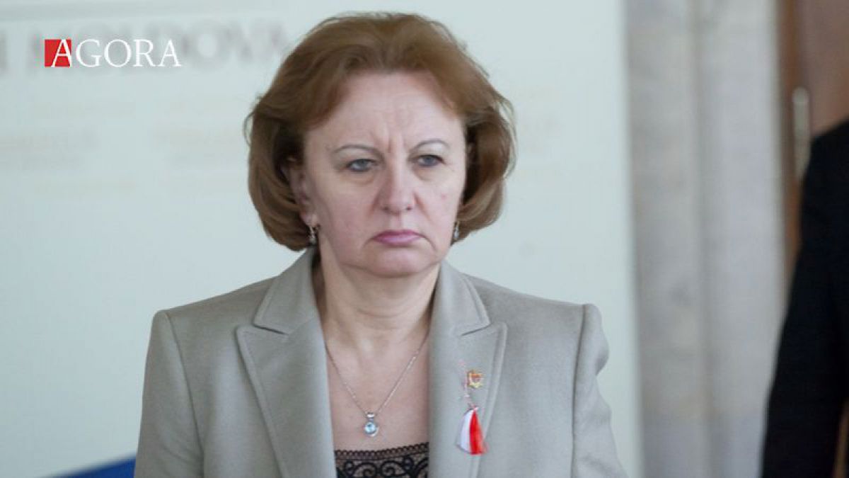Greceanîi despre ridicatul capacului și intratul în canalizare: Înseamnă că nu știi să-i pui pe toți la lucru