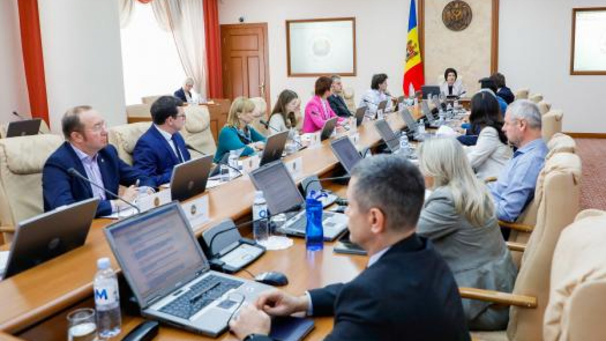 Guvernul a votat prelungirea stării de urgență cu încă 45 de zile. Urmează decizia deputaților