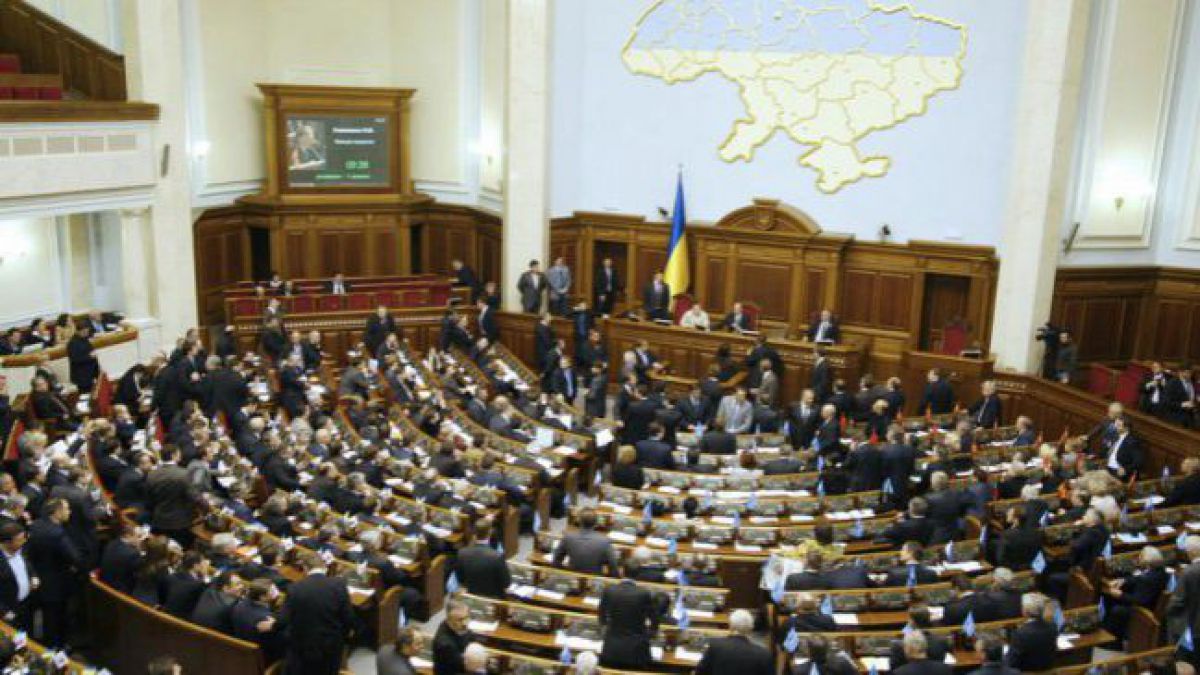 Guvernul Iațeniuk a rezistat! Rada Supremă a refuzat să voteze moțiunea de cenzură