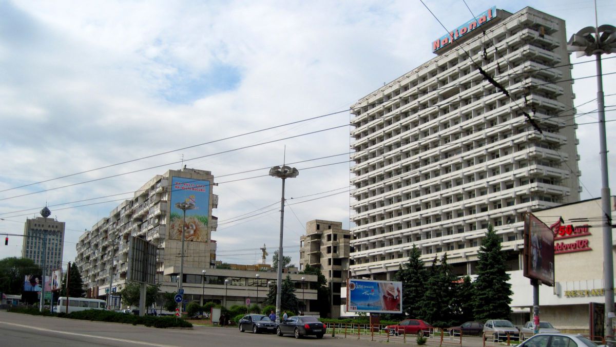 Guvernul nu a reușit încă să rezilieze contractul de privatizare a hotelului Național