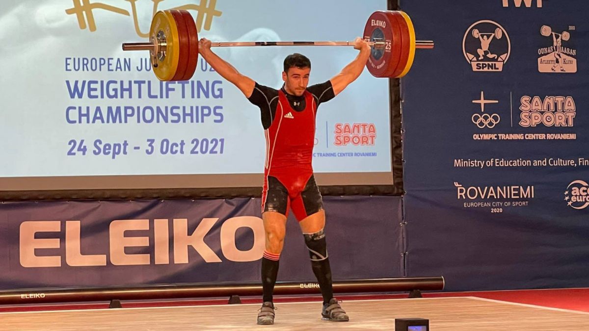 Halterofilul Marin Robu a cucerit două medalii de bronz la Europenele Under 23