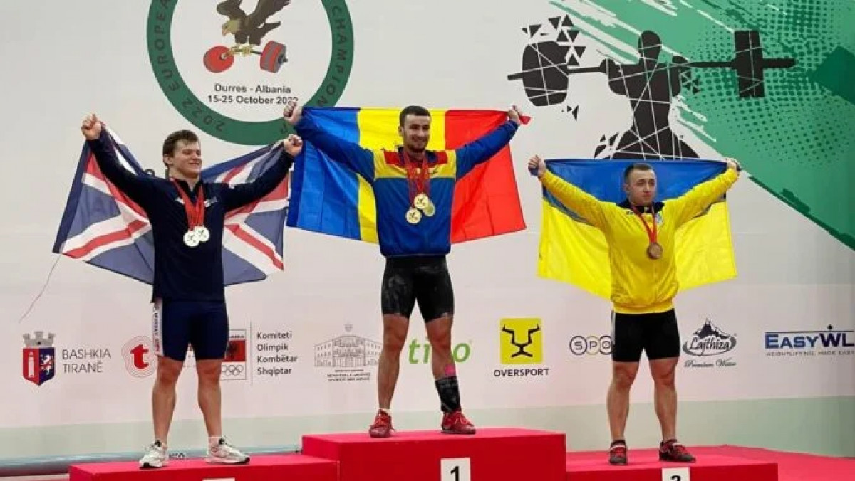 Halterofilul Marin Robu a cucerit trei medalii de aur la Campionatul European U23 din Albania