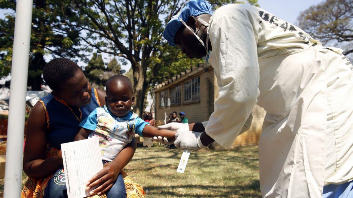 Holeră în Zimbabwe: 24 de morți, lipsă de medicamente