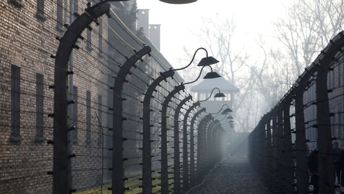 Holocaustul, prin ochii copiilor secolului XXI: „Unele istorii m-au frapat până la lacrimi” sau „Suntem egali și trebuie să avem milă” (VIDEO)
