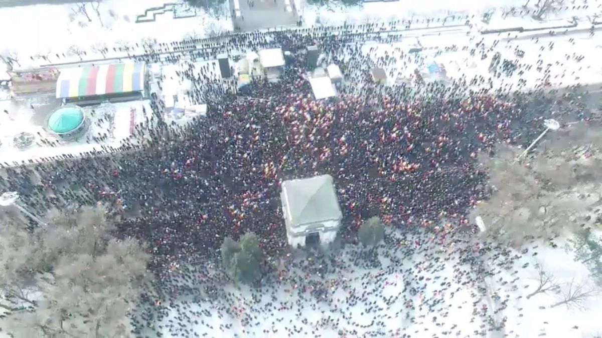 Imagini VIDEO cu drona: Câți oameni au fost în PMAN la ora 13.00