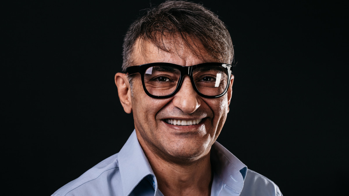 Impactul bruxismului asupra organismului și a vietii unui pacient. Cum pot fi remediate consecințele acestuia printr-un tratament stomatologic la Smile Dent Team