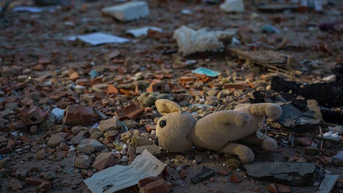 În 20 de zile de război în Ucraina, 97 de copii și-au pierdut viața
