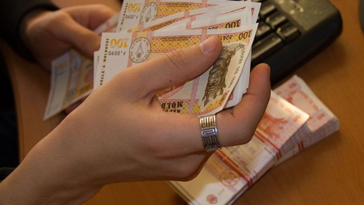 În Chișinău se câștigă cu aproape 20 la sută mai mult decât e media pe țară
