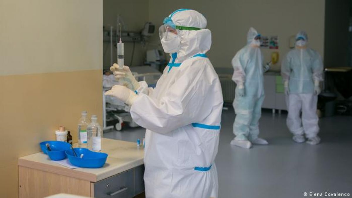 În ultimele 24 de ore au fost confirmate 1.573 cazuri noi de COVID-19 și înregistrate 45 de decese