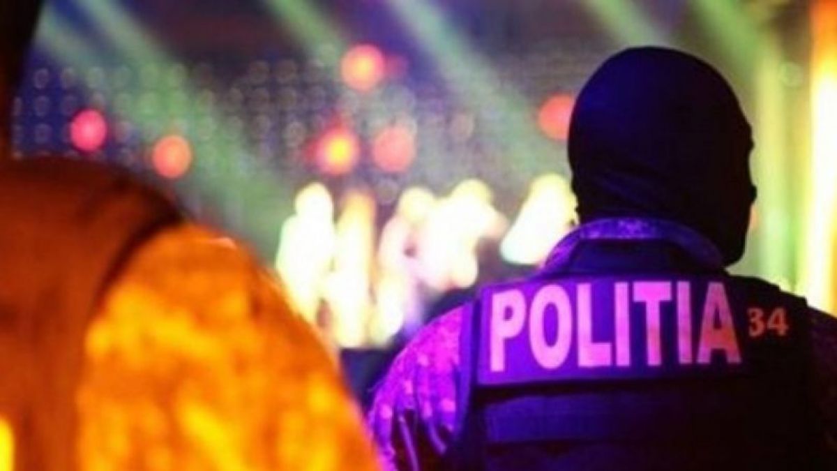 Închiși în club: 100 de persoane au fost ținute forțat timp de mai multe ore într-un local de noapte 