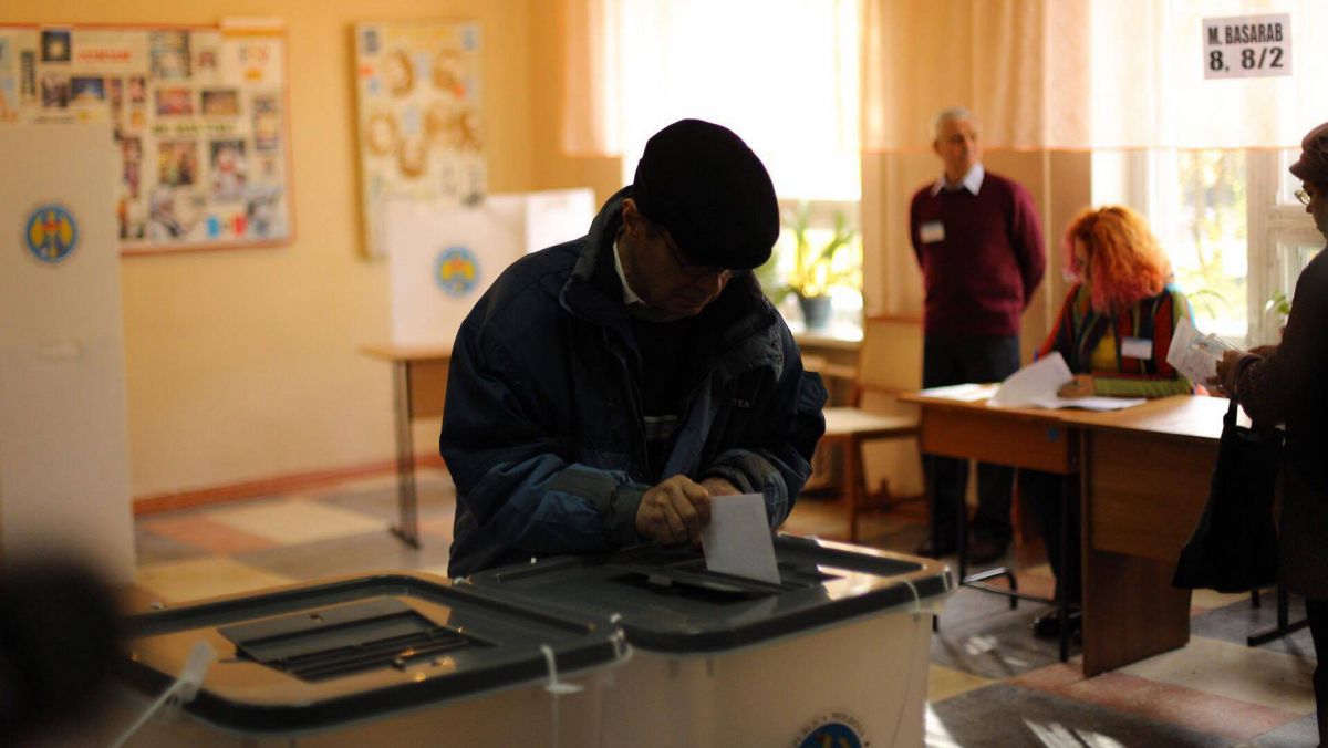Incidente la Bălți: Au venit la vot, dar in registrul electronic figura că deja au votat