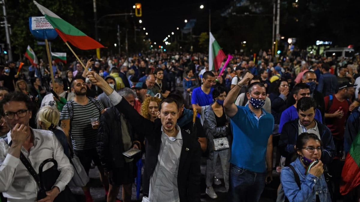 Înființat în urmă cu două luni, un partid anticorupție din Bulgaria este favoritul alegerilor anticipate