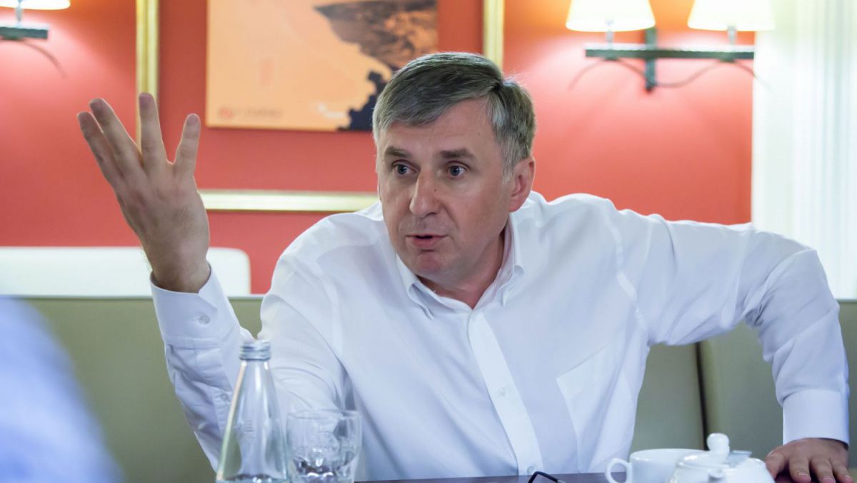 Ion Sturza: Dacă Plahotniuc devine premier, nu va supraviețui nici clasa politică, nici clădirile politice