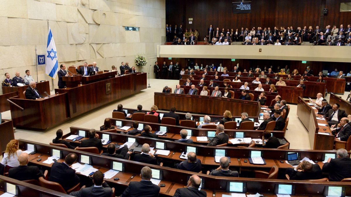 Israelul a votat o lege care îi permite să intre mai ușor în război