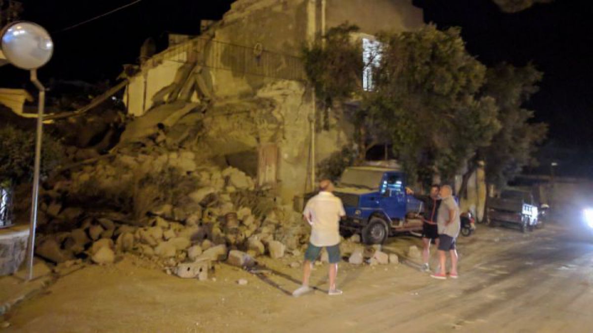 Italia a fost numită „țara de după cutremur”. Italienii dau vina pe Guvern pentru daunele create de un seism de 4 grade