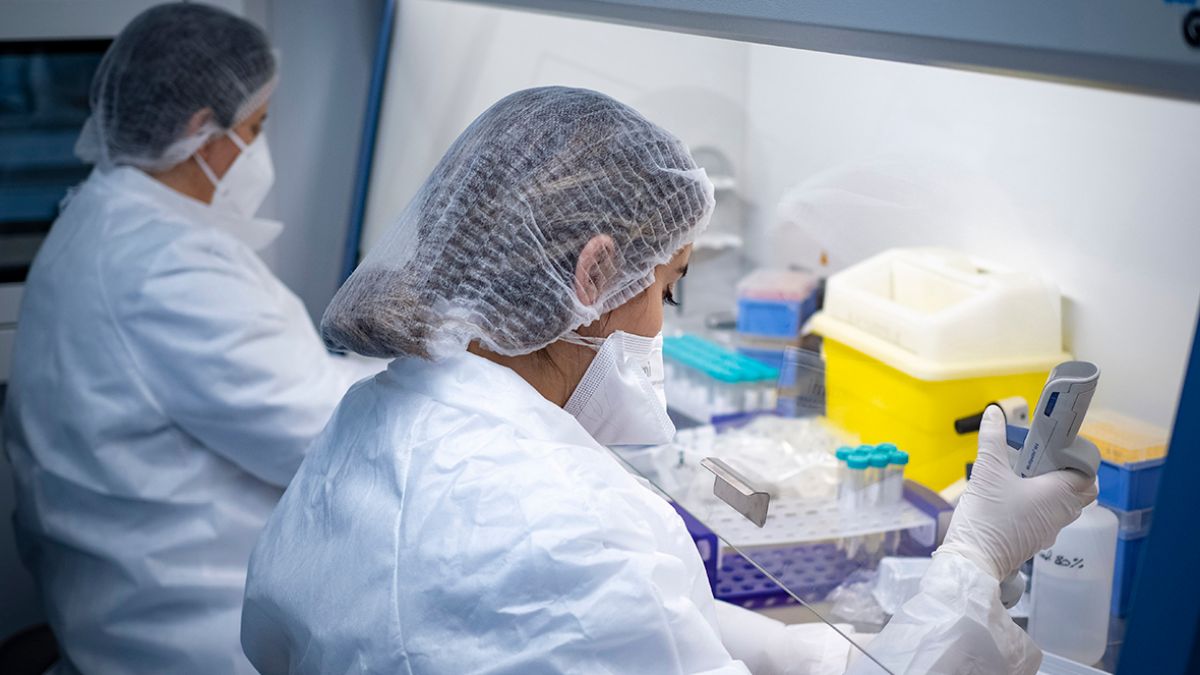 Laboratoarele din țară au confirmat încă 69 cazuri noi de COVID-19. Alți cinci oameni au murit