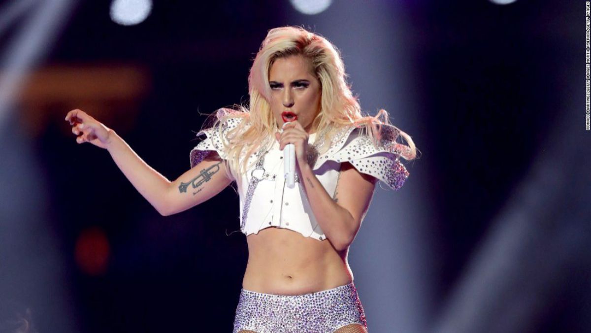 Lady Gaga a anunțat că suferă de o boală gravă