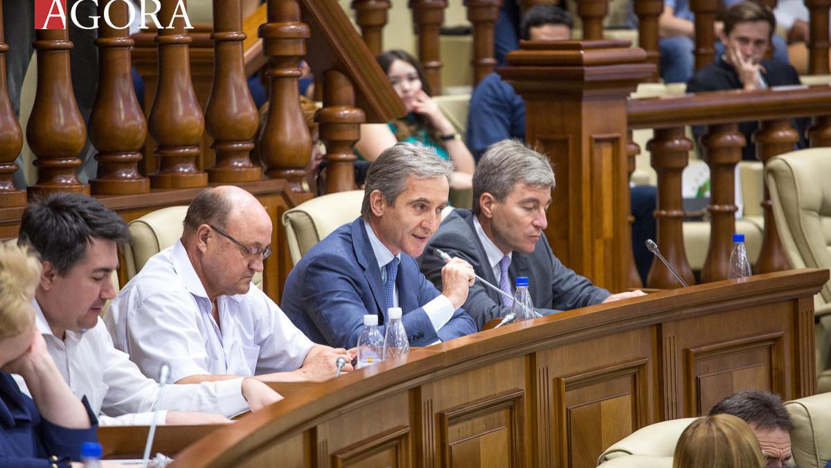 Leancă, Carpov și Juravschi vor vota pentru Cabinetul Sturza