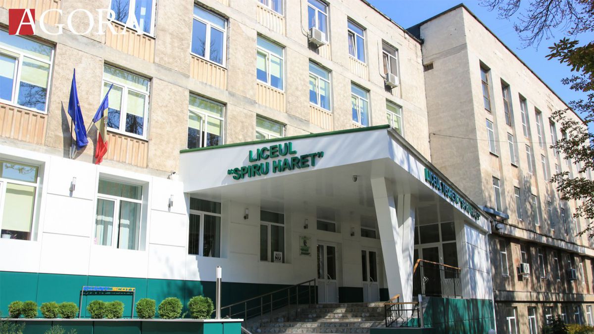 Liceul Teoretic „Spiru Haret” renunță la careul de început de an