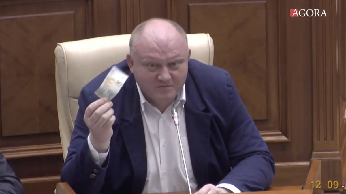 „Lidera PAS, cum se spune în popor, fie minte, fie spune minciuni”. Bolea cere verificarea averii Maiei Sandu