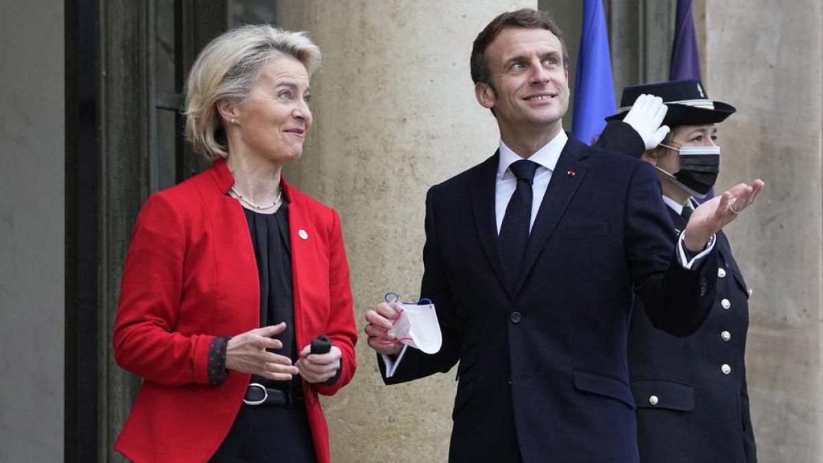 Liderii UE vor susține aderarea Ucrainei la blocul comunitar, dar nu în procedură de urgență. Comisia Europeană, invitată să se pronunțe și asupra Moldovei și Georgiei
