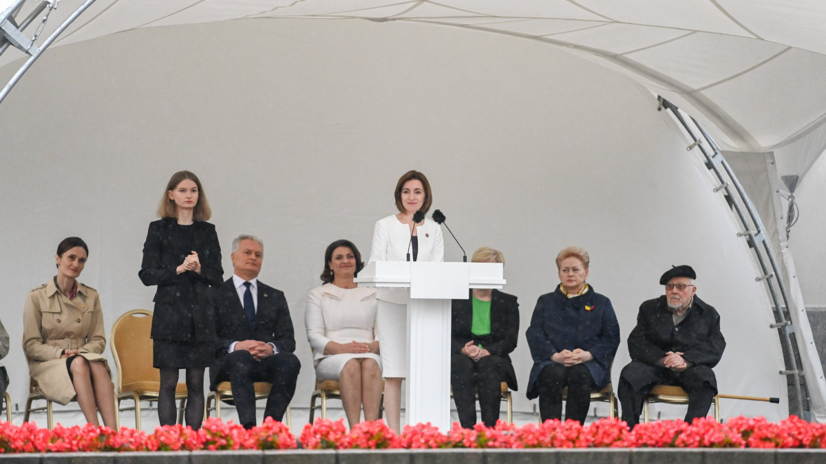 Lituania sărbătorește Ziua Statalității. Maia Sandu, la Vilnius: „Lituania rămâne și astăzi un exemplu de demnitate și curaj pentru țara mea” (VIDEO)